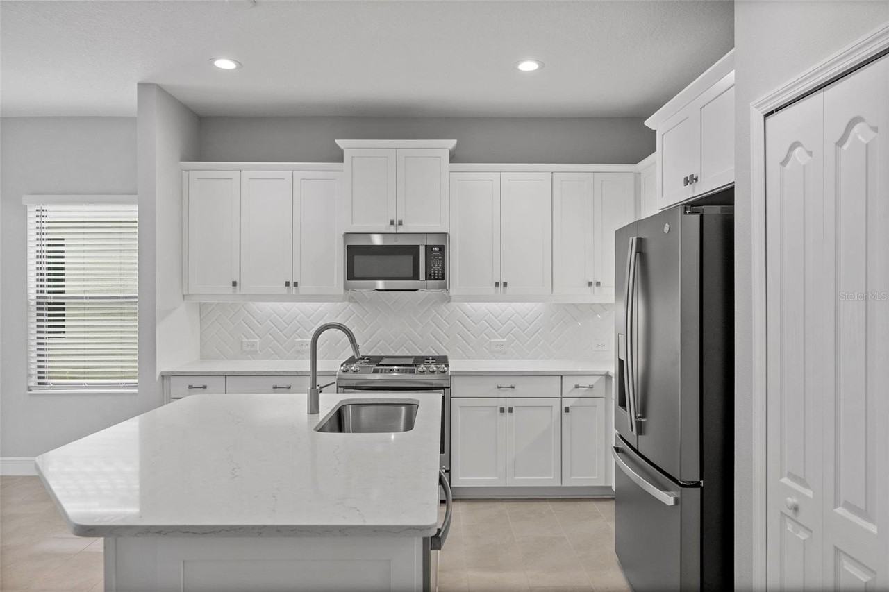 4338 Tamarind Pl - Photo 7 of 20