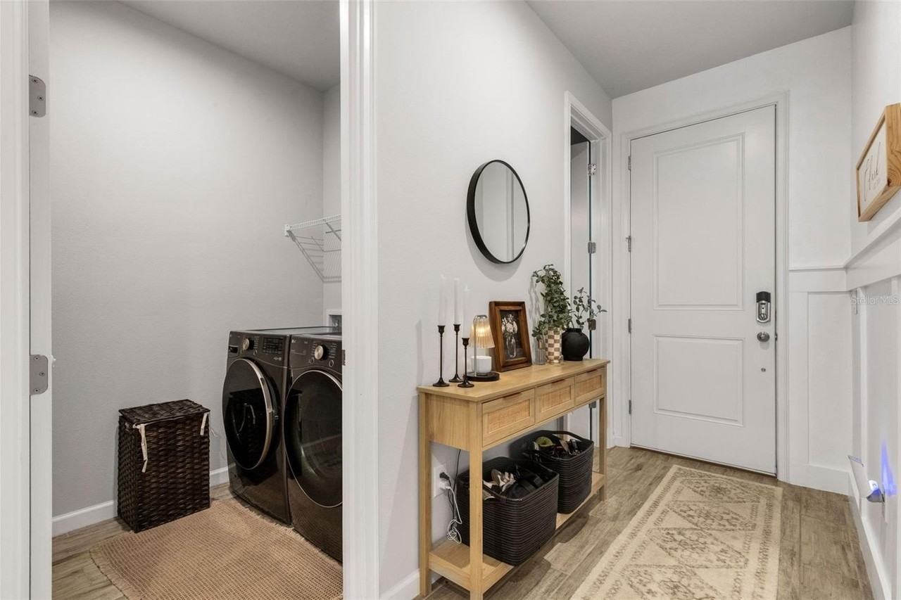 5606 Silverbridge Trl - Photo 2 of 45