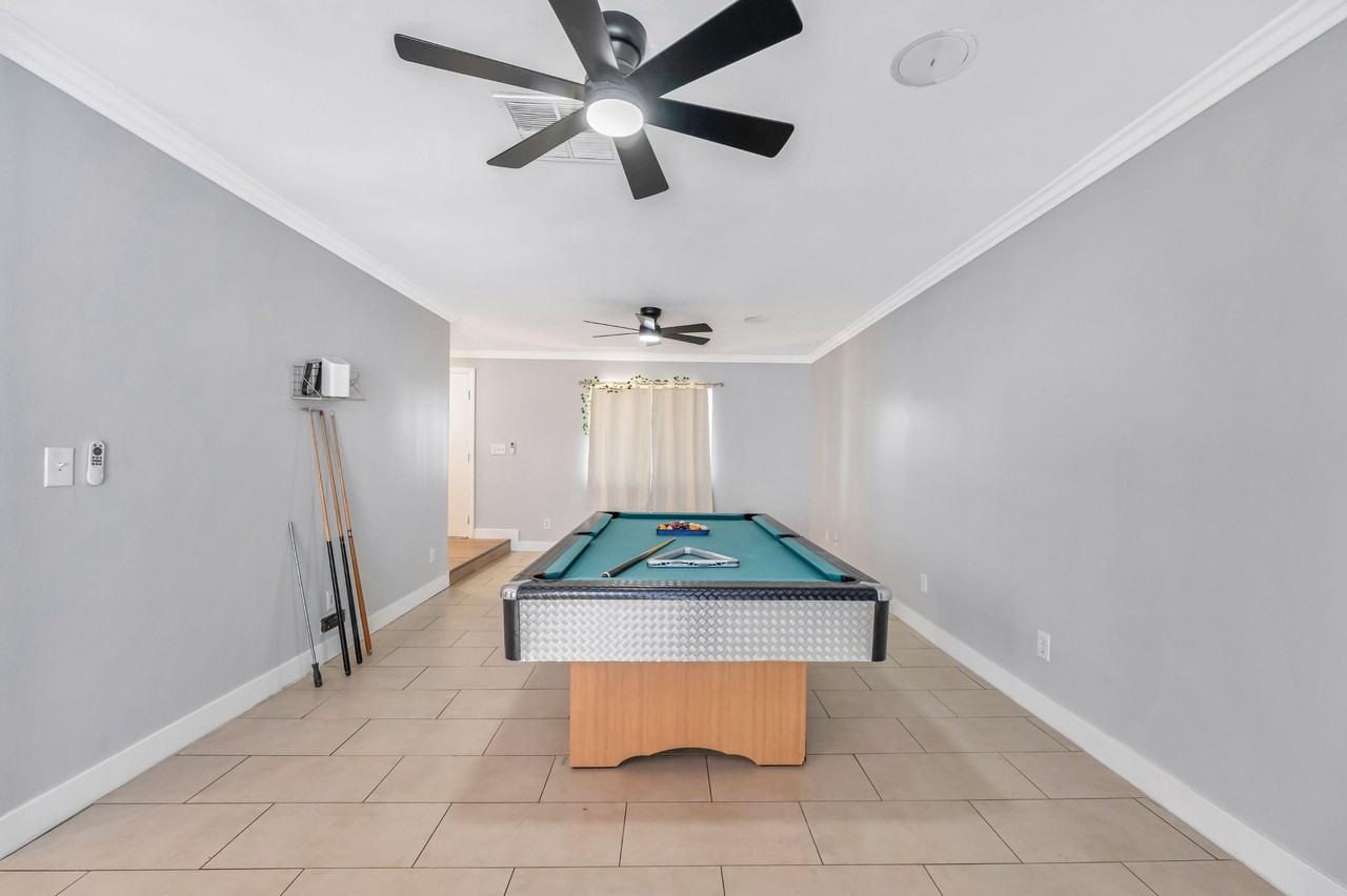 Jane Way - Photo 2 of 32