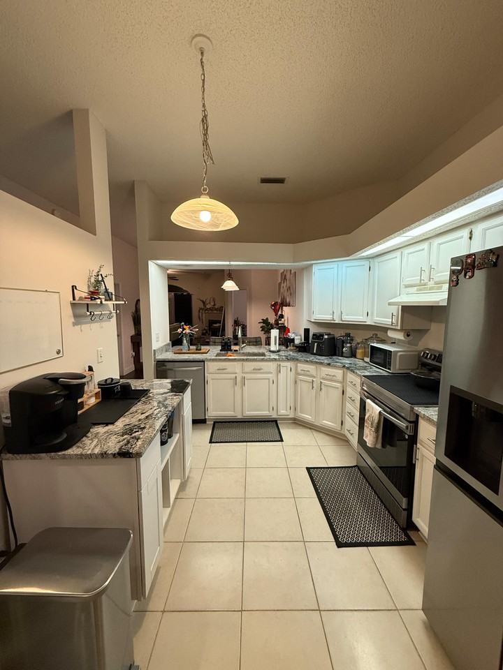 Lantana Lakes Dr W - Photo 2 of 16