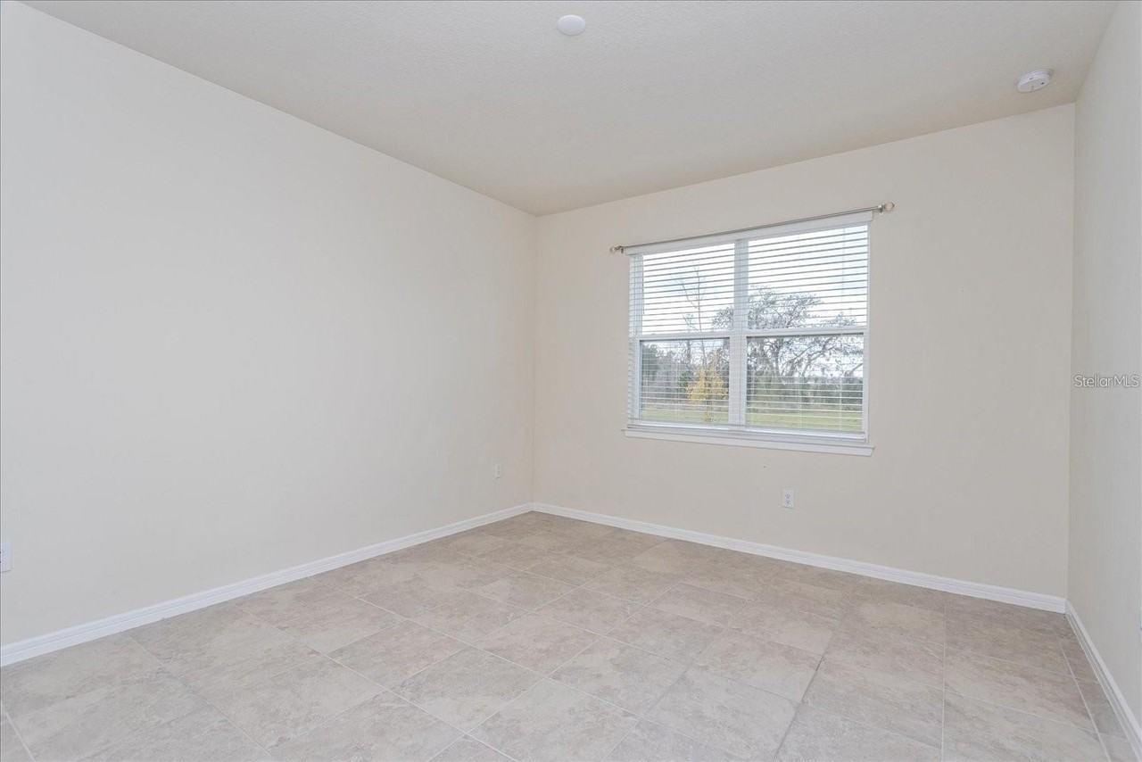 2501 Southlawn Ln - Photo 4 of 10