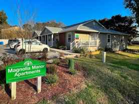 3911 Sw 27th St #8 - Photo 1 of 1