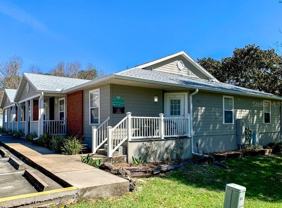 3911 Sw 27th St #10 - Photo 1 of 1