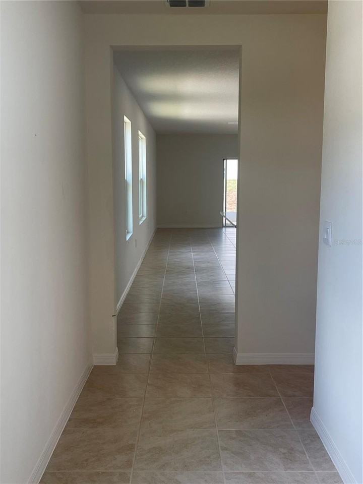 408 Charlotte Way - Photo 5 of 38