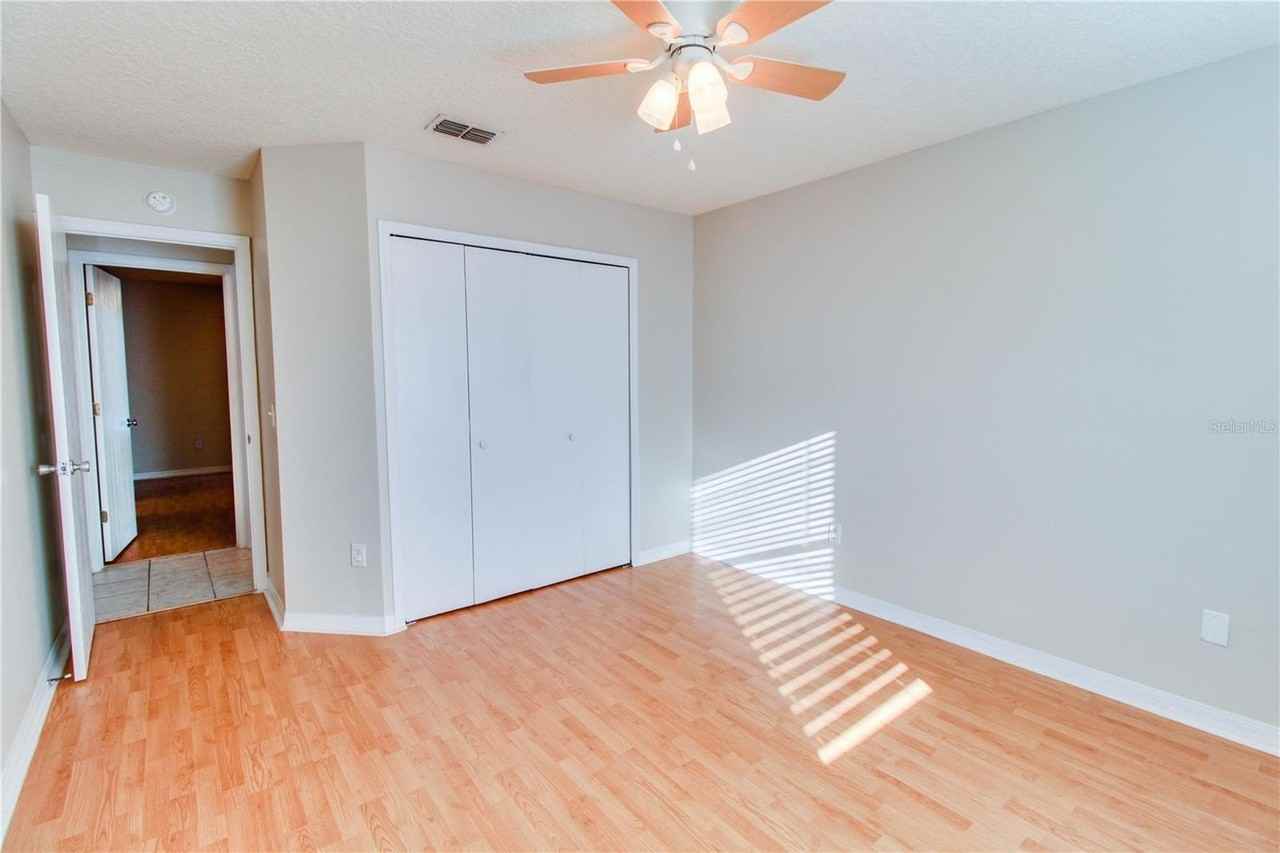 438 Jennifer Ln - Photo 5 of 9