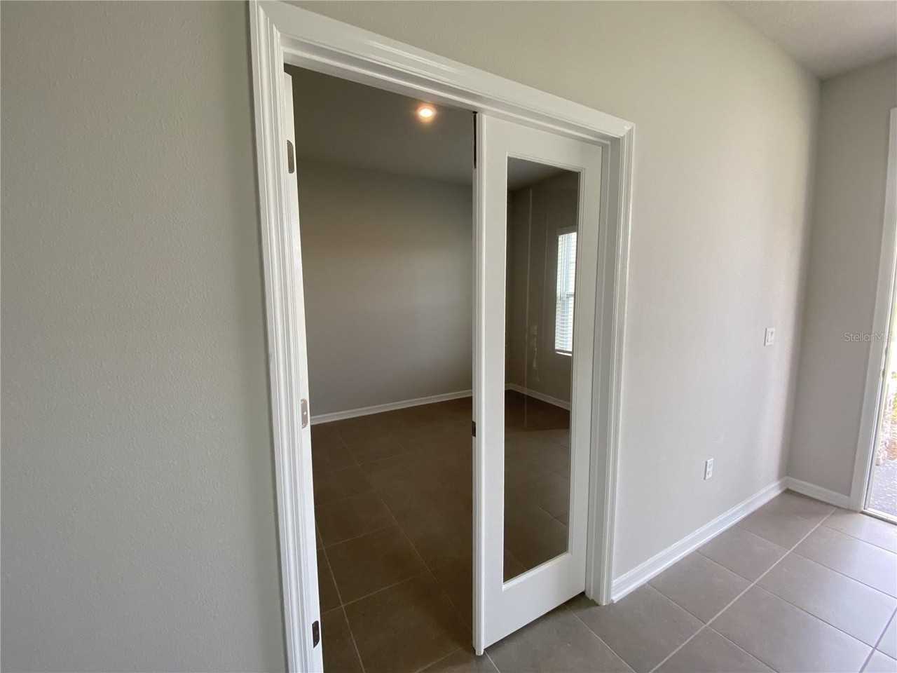 17704 Passionflower Cir - Photo 4 of 30