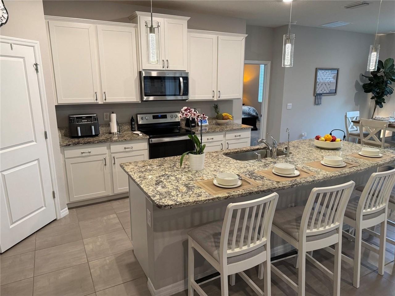 10437 Laxer Cay Loop - Photo 3 of 24