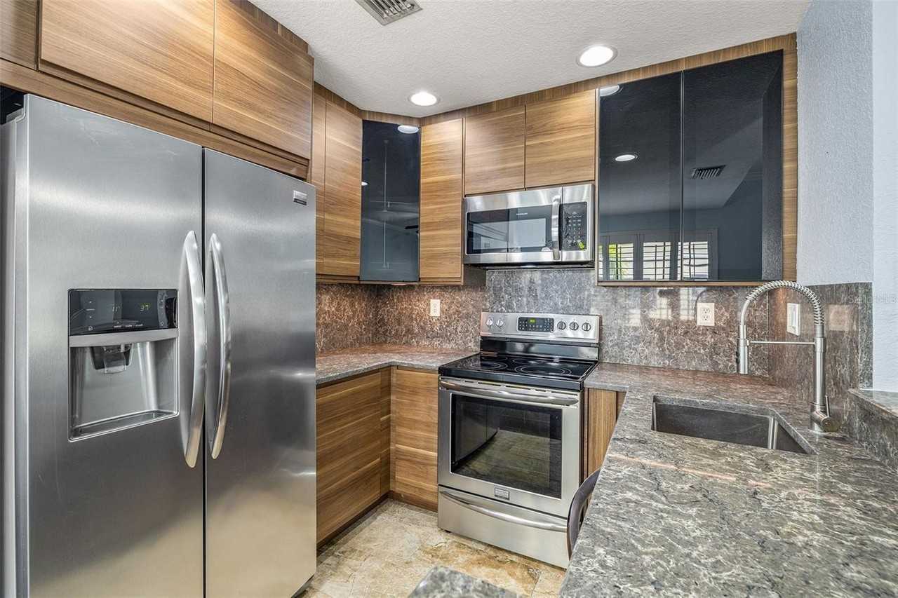 109 Bradford Beach Ct #109 - Photo 6 of 24