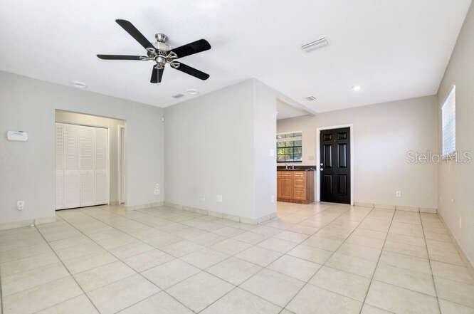 816 E Frierson Ave - Photo 5 of 23