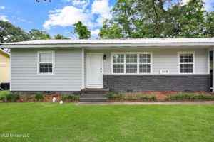 featured image of 246 Saint Paul St