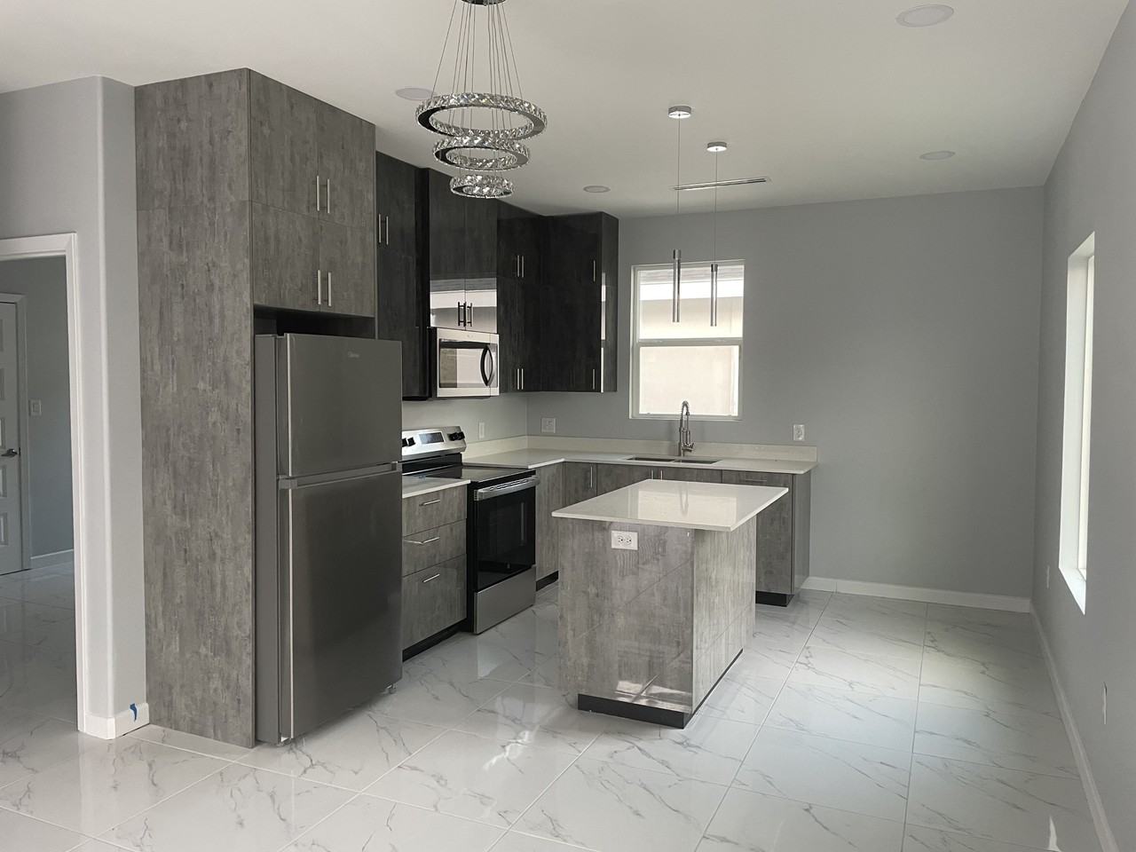 3517 S Dominique Dr #4 - Photo 2 of 14
