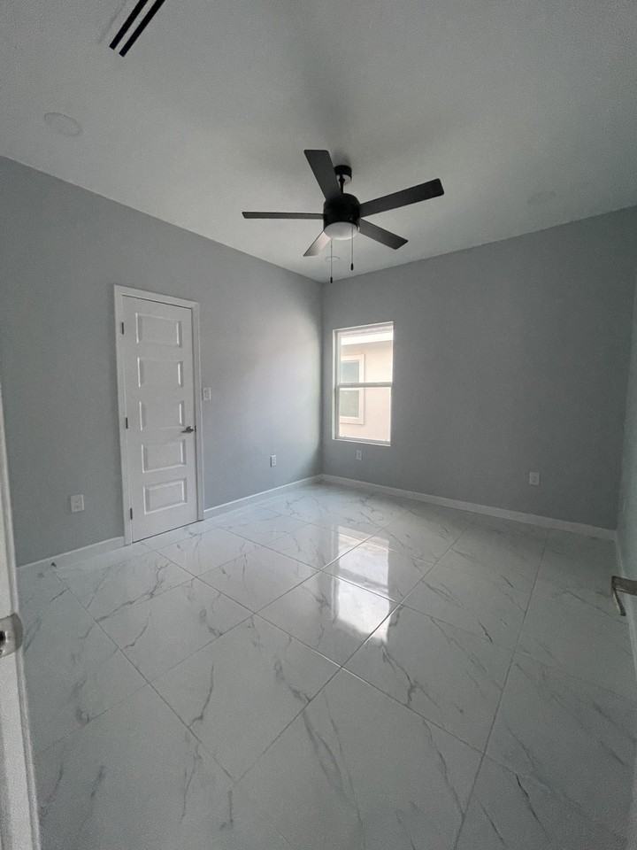 3517 S Dominique Dr #4 - Photo 4 of 14