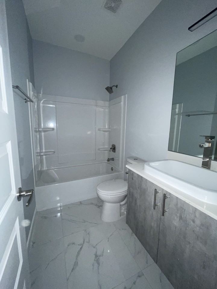 3517 S Dominique Dr #4 - Photo 5 of 14