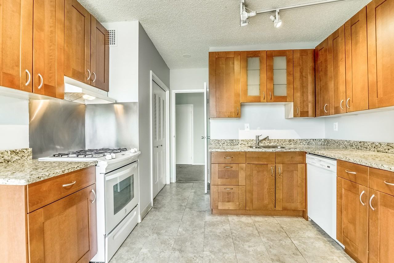 4141 N Henderson Rd #1 - Photo 5 of 14