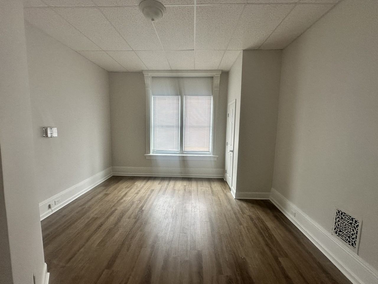 117 S 10th St #A1 - Photo 5 of 10