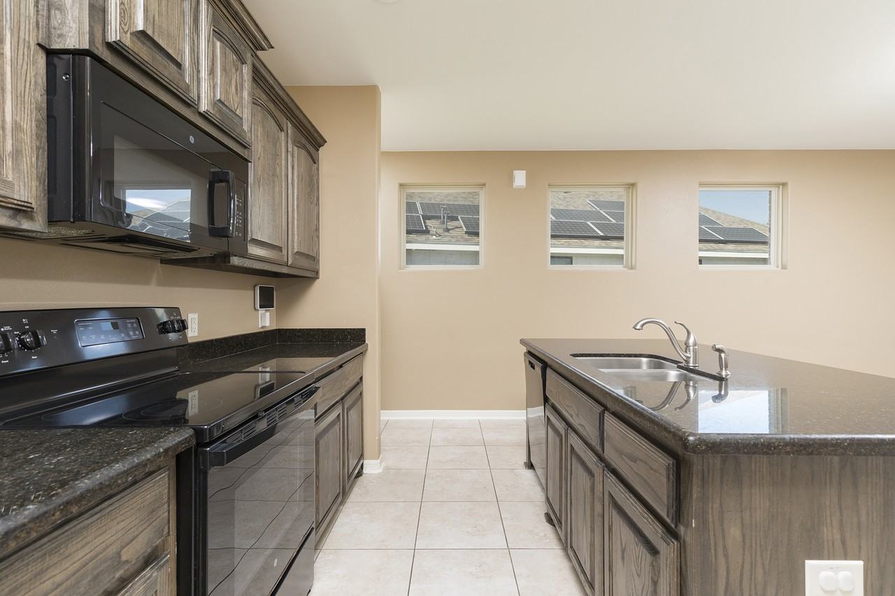 1331 E Candor Dr #1 - Photo 6 of 15