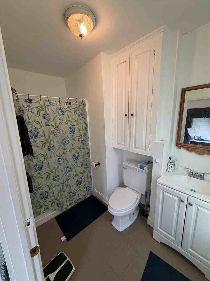 373 Church St Unit 2 #2 - Photo 6 of 12