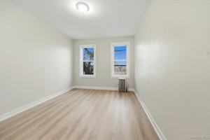 featured image of 943 E 232nd St