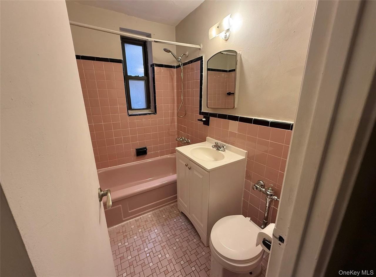 277 Bronx River Rd #3M - Photo 7 of 15