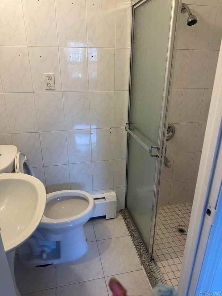 14446 26th Ave 2nd Fl - Photo 4 of 4