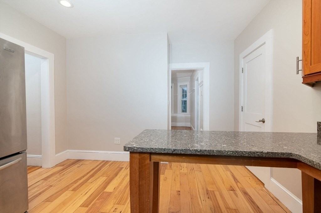 49 Endicott St Unit 49 - Photo 6 of 29