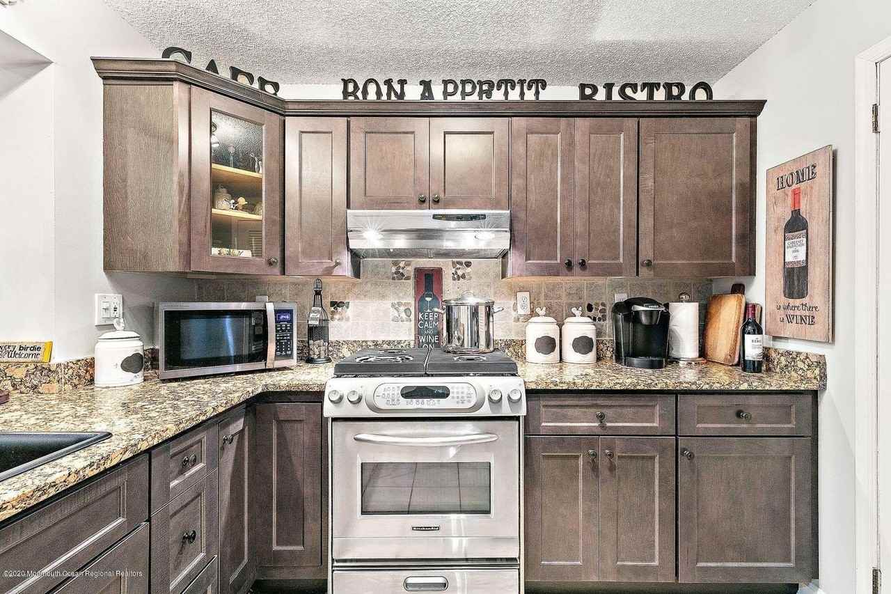 49 Richmond Ct - Photo 7 of 18