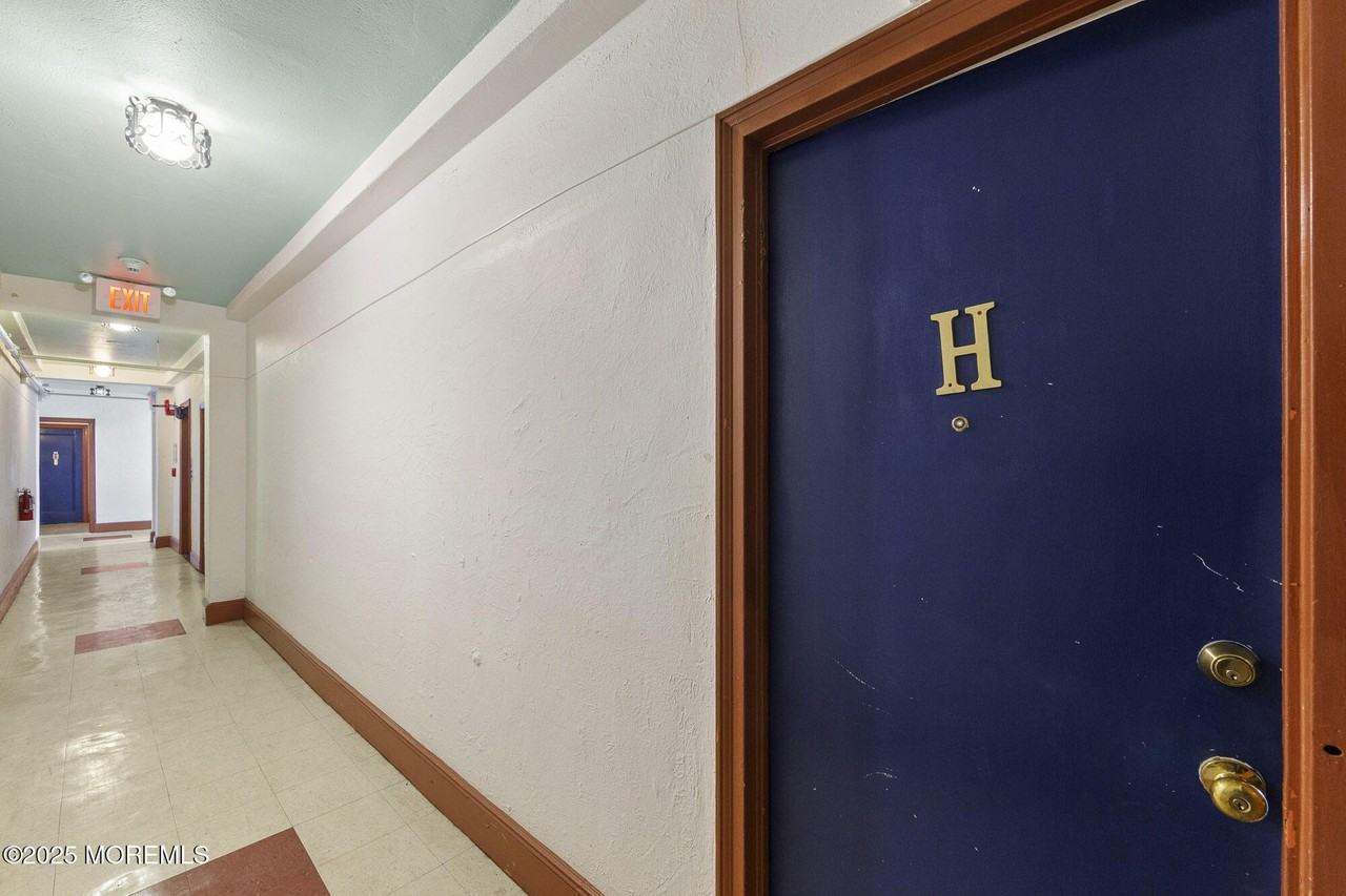 400 Deal Lake Dr Apt 7h - Photo 2 of 48