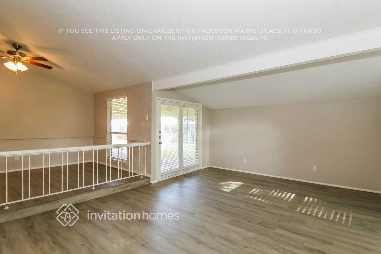 5113 Hardaway Cir - Photo 5 of 16