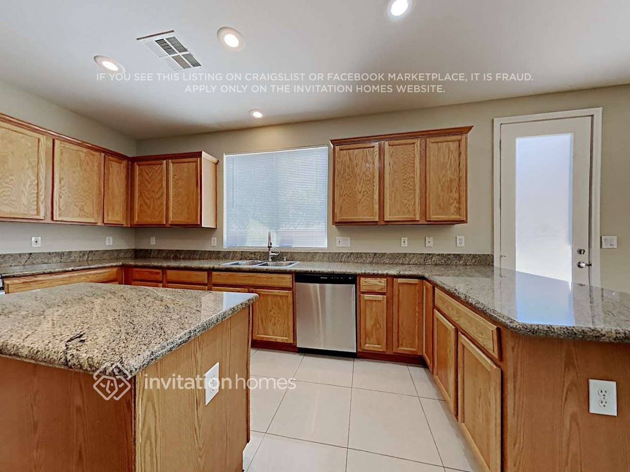 6135 Yucca Fields Ct - Photo 7 of 20