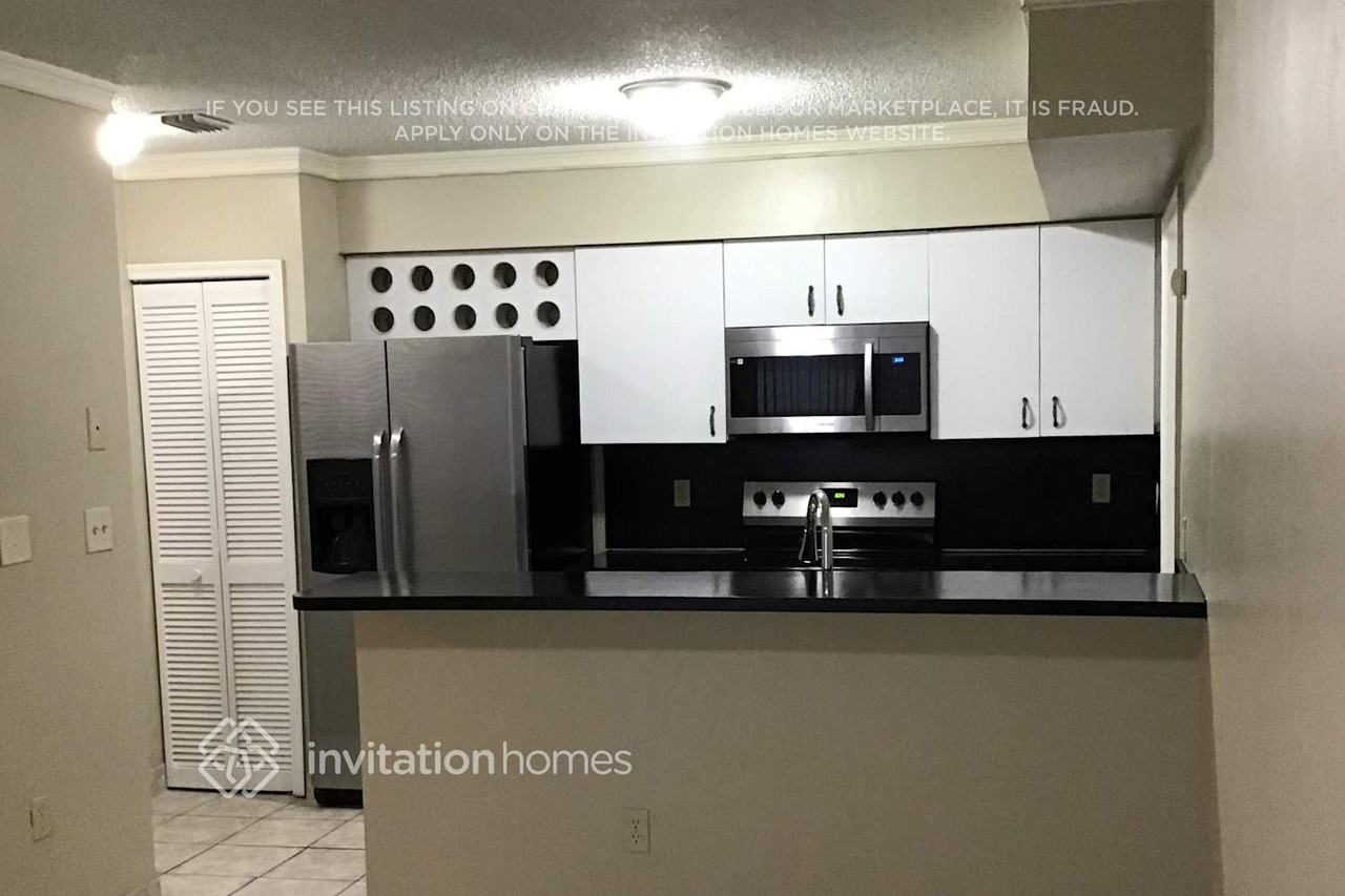 9280 Sw 154th Ct - Photo 4 of 8