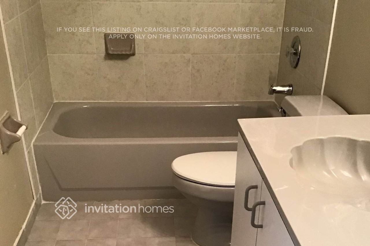 9280 Sw 154th Ct - Photo 6 of 8