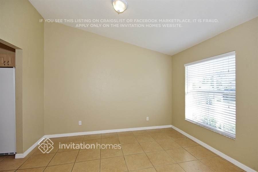 643 Parakeet Ct - Photo 4 of 19