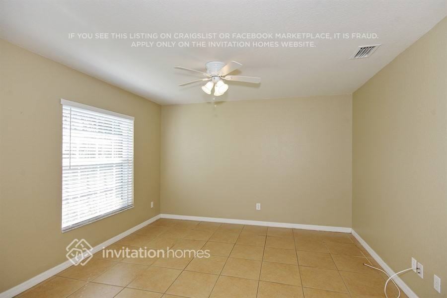 643 Parakeet Ct - Photo 5 of 19