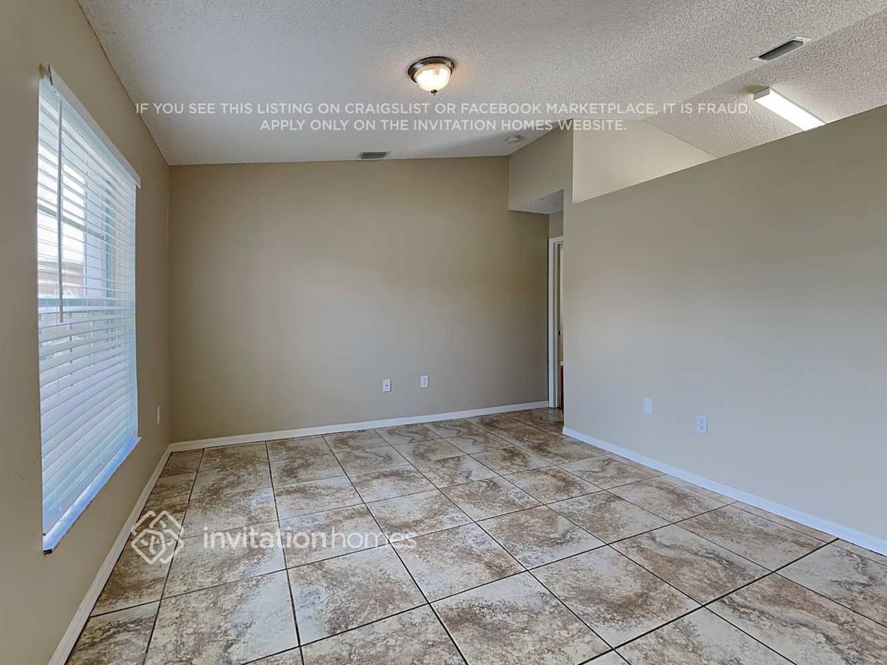 1718 Hazelton St Nw - Photo 3 of 18