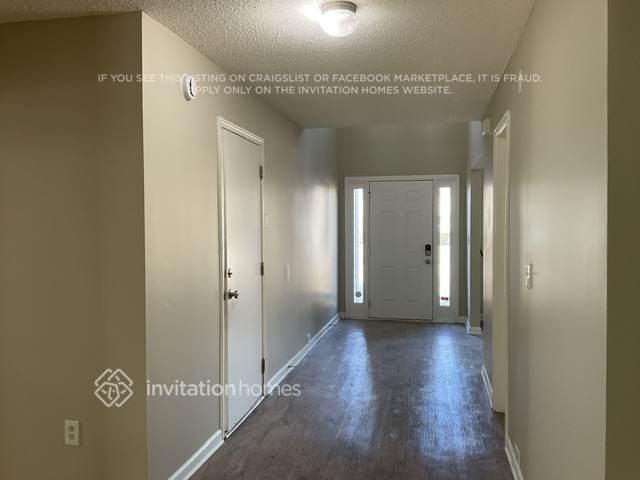 3349 Amhurst Pkwy - Photo 2 of 24