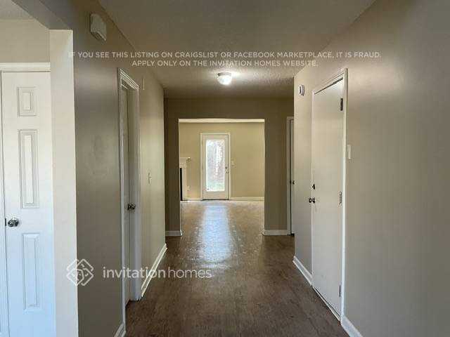 3349 Amhurst Pkwy - Photo 3 of 24