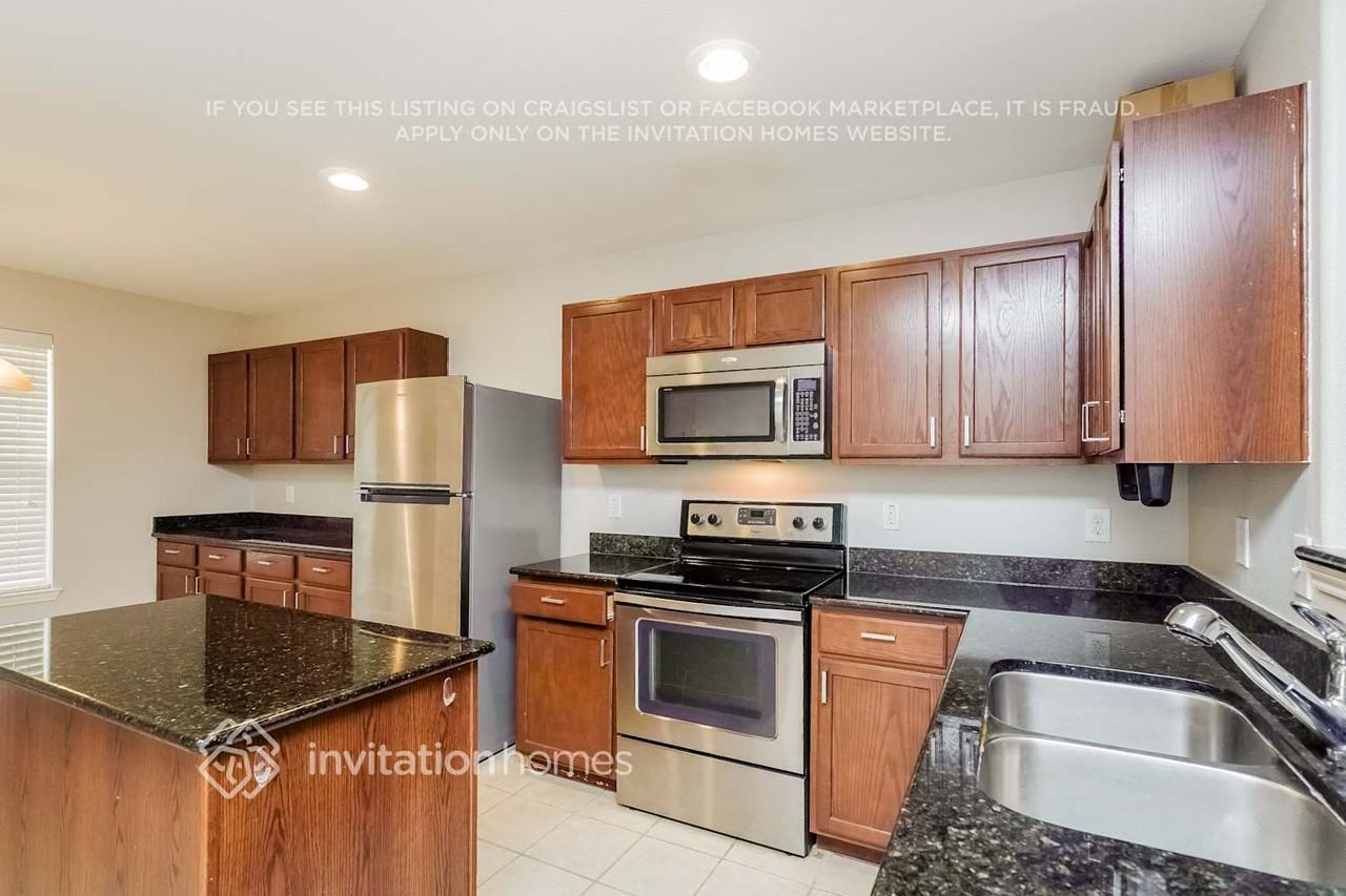 10329 Pyrite Dr - Photo 4 of 13