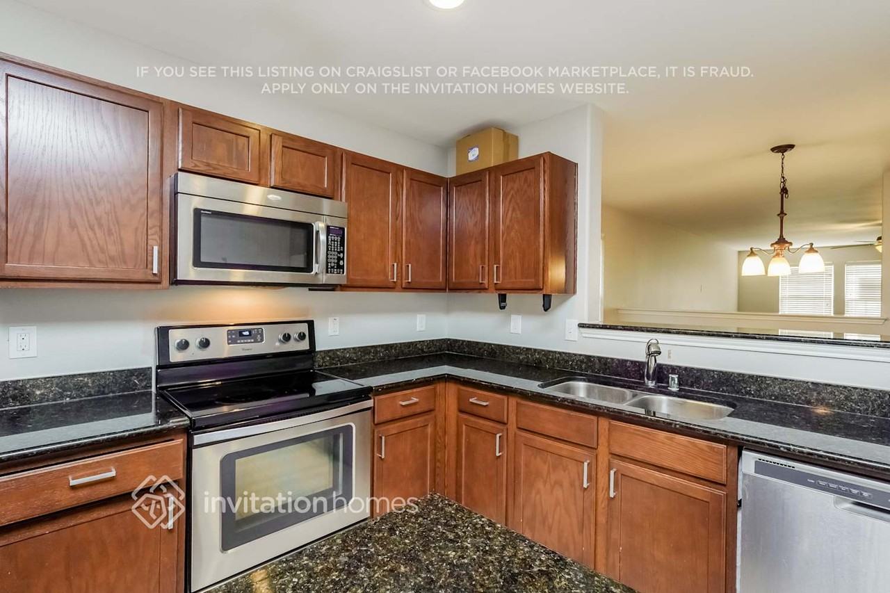 10329 Pyrite Dr - Photo 5 of 13