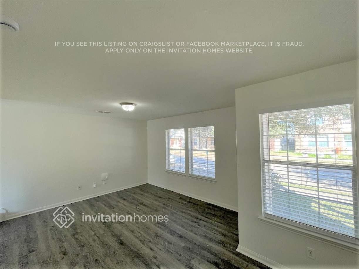 6333 Mountain Pines Ln - Photo 2 of 12