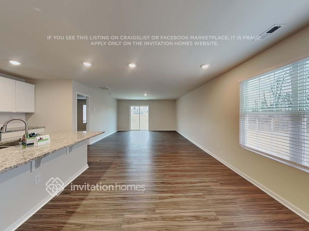 7316 Olive Coast St - Photo 5 of 23