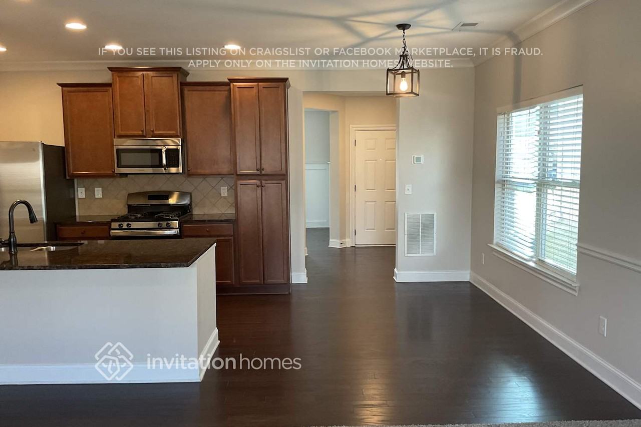 5510 Rialto Way - Photo 5 of 21