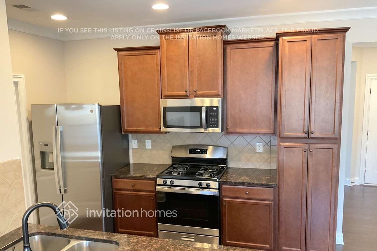 5510 Rialto Way - Photo 6 of 21