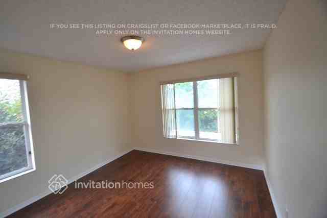 2015 Portland Ave - Photo 5 of 9