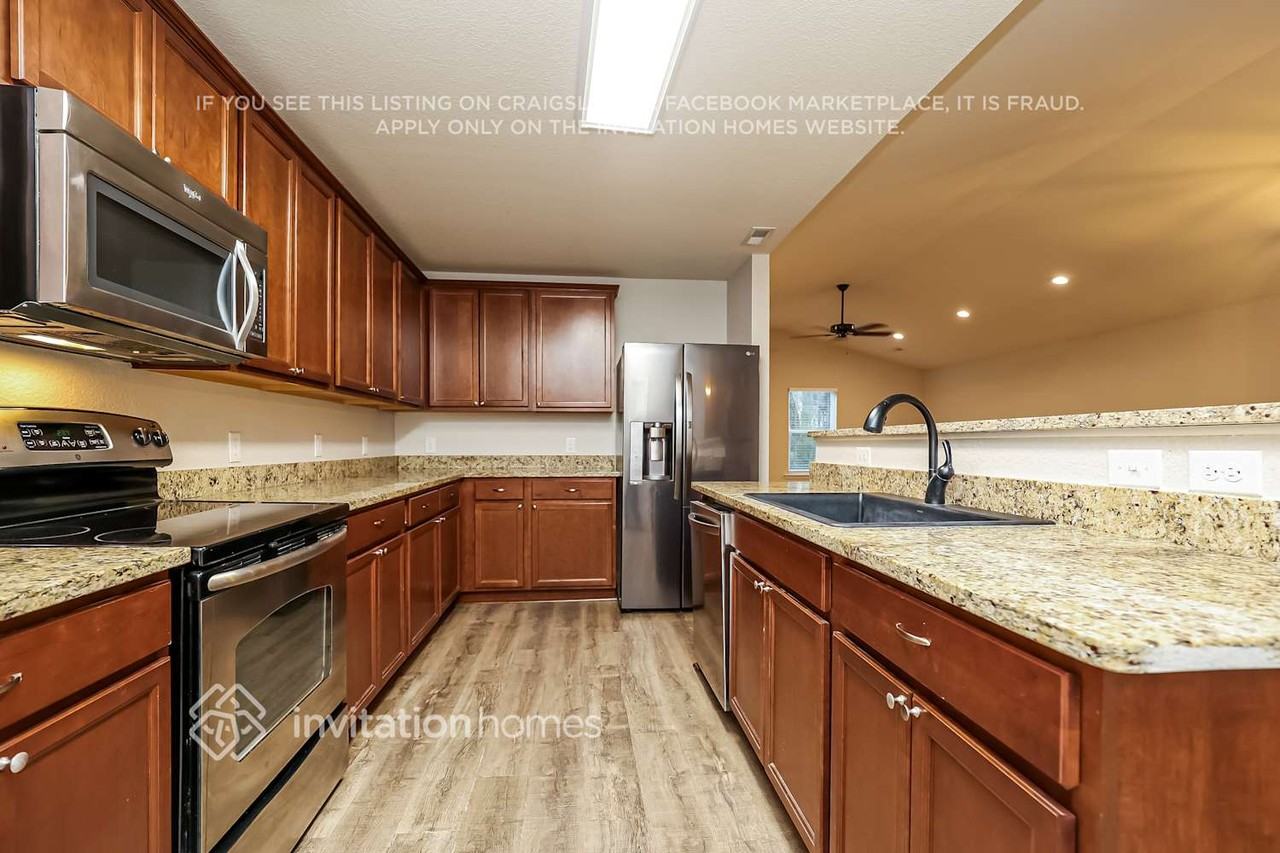 3327 Drysdale Dr - Photo 5 of 12