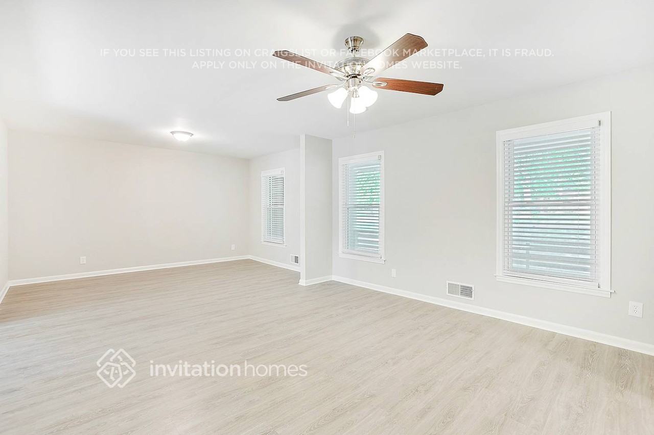 4430 Pullen Ln - Photo 6 of 25