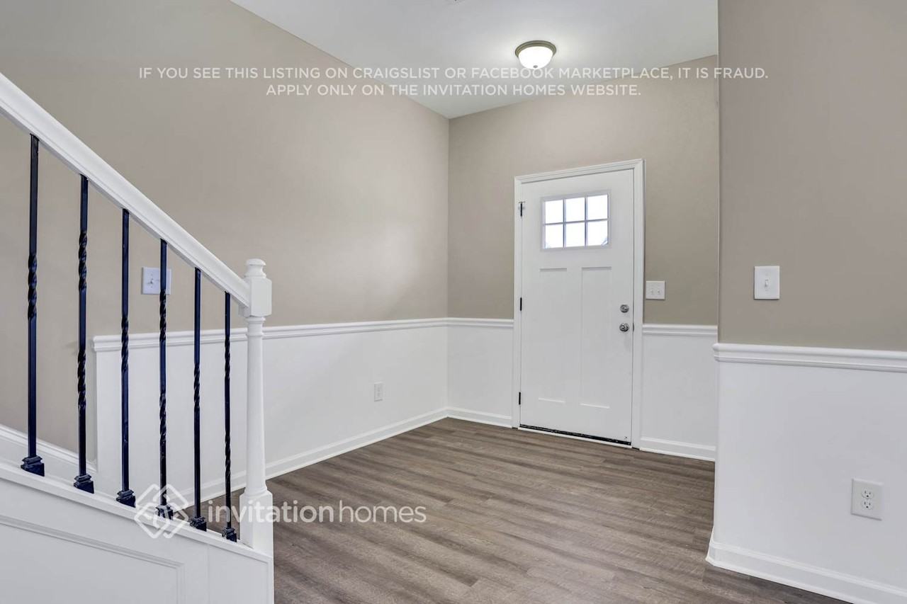 4330 Calidge Dr - Photo 4 of 33