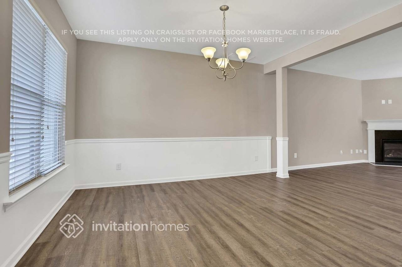 4330 Calidge Dr - Photo 7 of 33