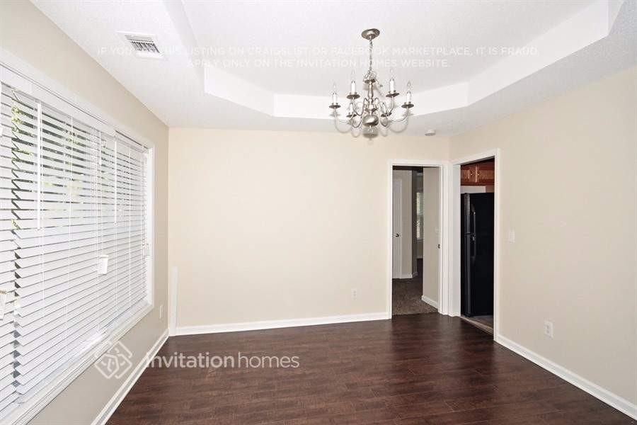 3061 Ridgeview Dr - Photo 3 of 19