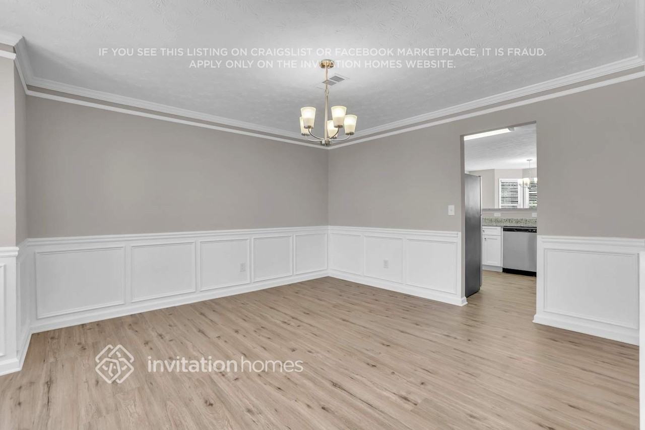 729 Coach Way - Photo 7 of 27