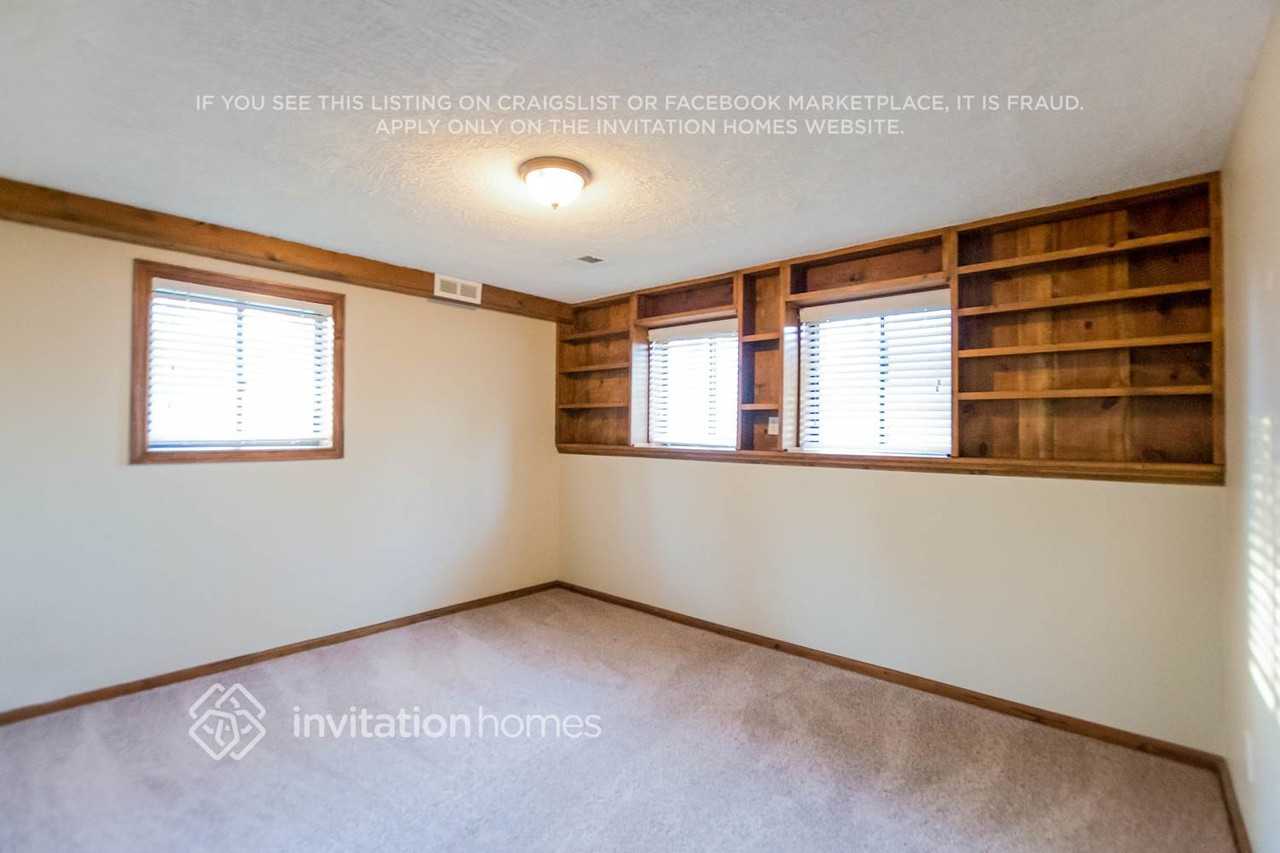 3853 Wyntuck Cir Nw - Photo 7 of 16